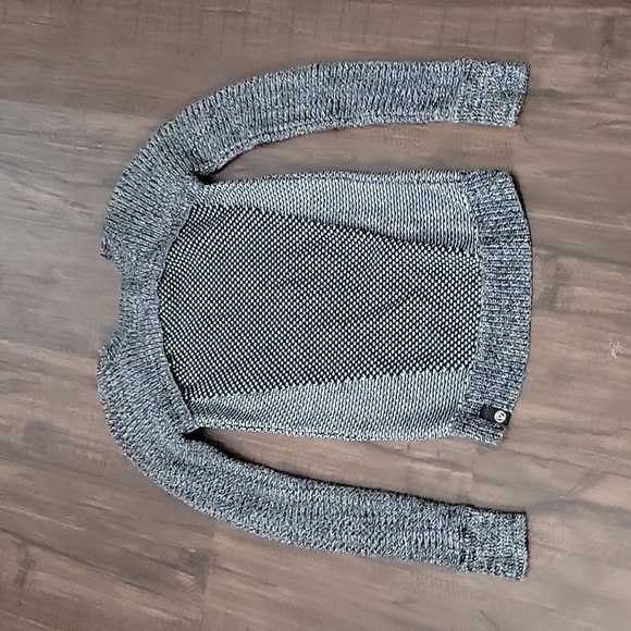 Ivivva sweater size 12 - Picture 6 of 9